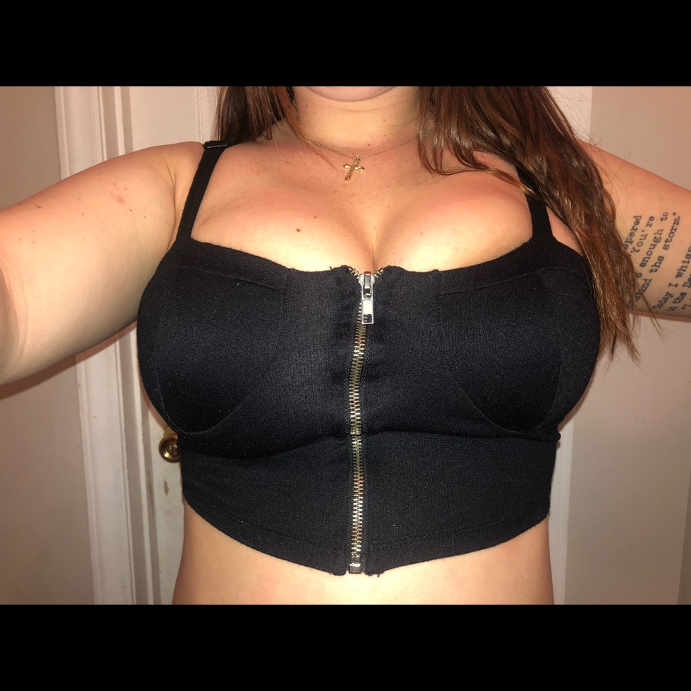 Zip up top